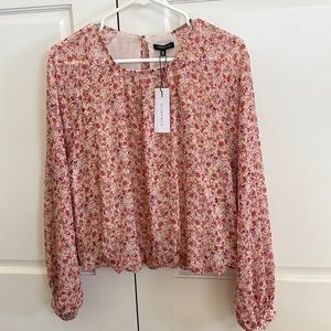NWT L Dynamite floral top